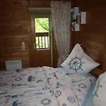 - Finnish Semi-detached House With Sauna And Fireplace - No 1 Vakantiehuis *